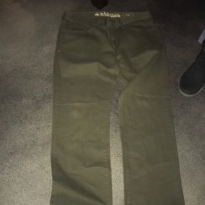 Men’s old navy cargo pants size 33x32 slim fit